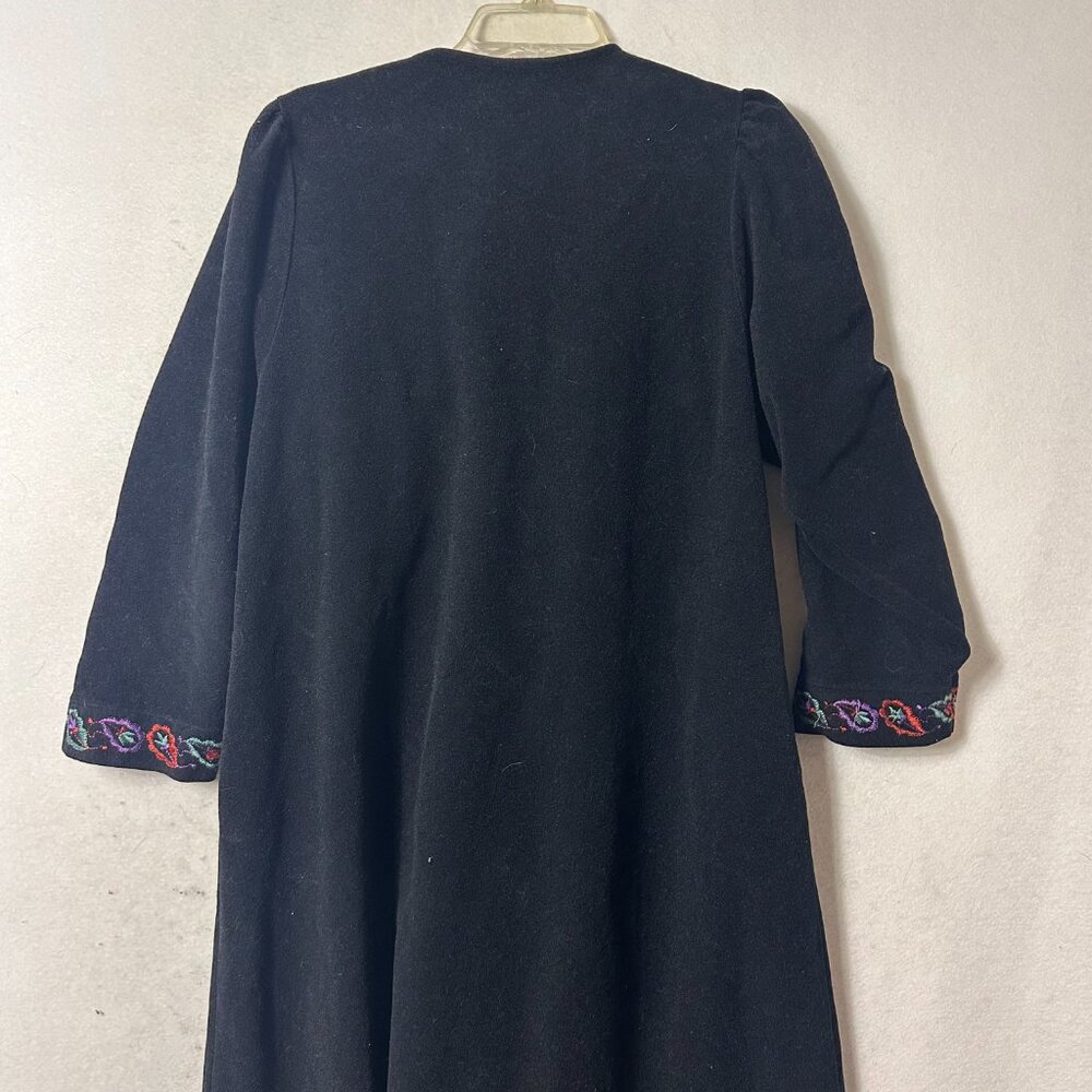 VANITY FAIR Embroidered Velour Housecoat Gown Robe sz‎ M floral Made In USA  vtg - Picture 6 of 7